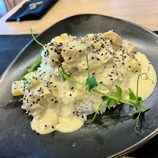 Пилешки бонфиленца със сладко къри  и ананас, ориз басмати (350гр.)