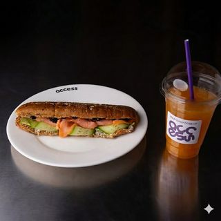 შებოლილი ორაგულის სენდვიჩი/ ფრეში