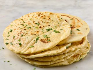 Cheese naan