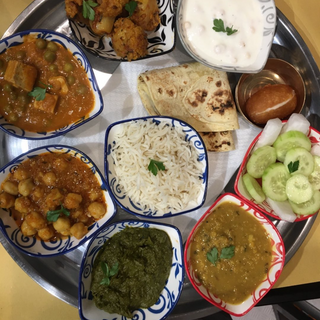 7. Thali vegetariano
