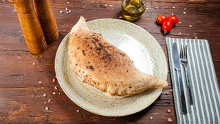 PIZZA CALZONE 32CM (350.00 g)