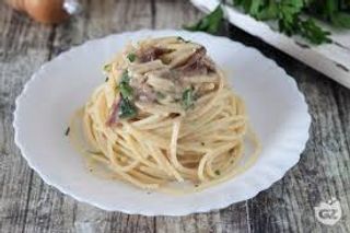 Spaghetti burro e alici