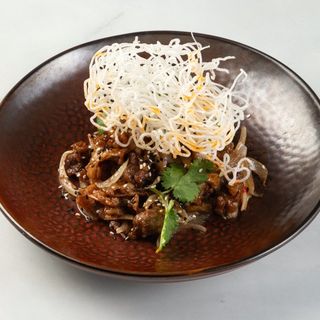  Говядина с грибами в устричном соусе