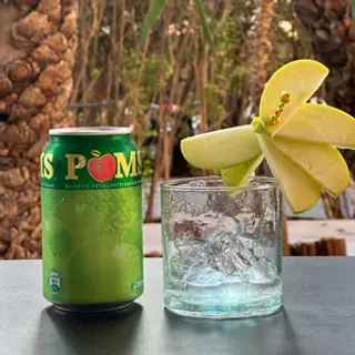 Soda Poms