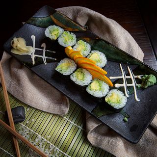 Avocado Maki (8 Pzs.)