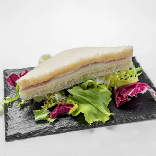 Tramezzino cotto e formaggio