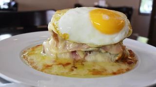 Francesinha à Mezza