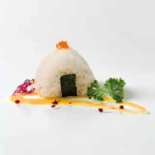 63 Spicy tonno onigiri