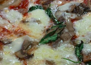 Funghi champignon trancio