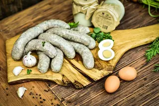 Kiełbasa biała od Wieśka + Coca-Cola 250 ml