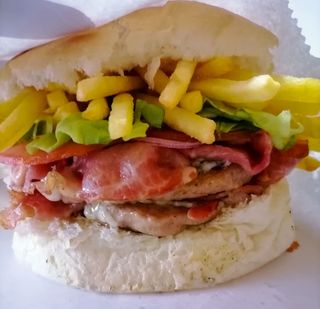 Dupli carski cheeseburger 