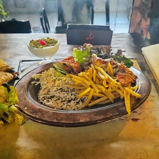 شاورما عربي + مشروب غازي