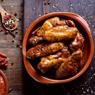 Alitas De Pollo Picantes Mediana (6 Uds.)