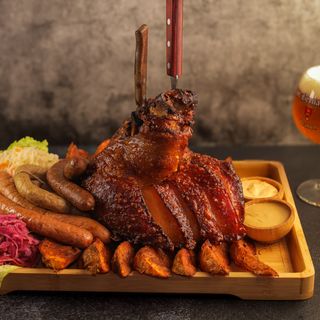 ღორის კანჭის დაფა 