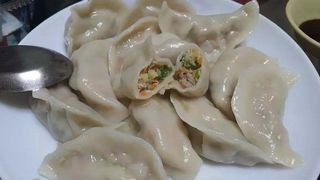 Combinado Gyozas (8 Uds.)
