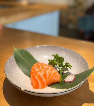 Sashimi Salmón (5 Cortes)