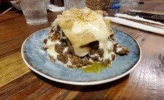 LASAÑA  DE VACA CON BECHAMEL