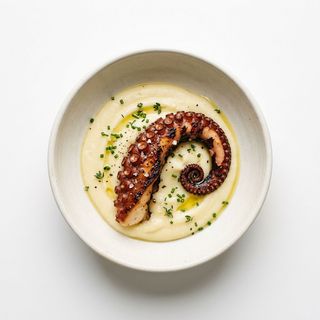 Pata De Pulpo Con Cremoso De Patata