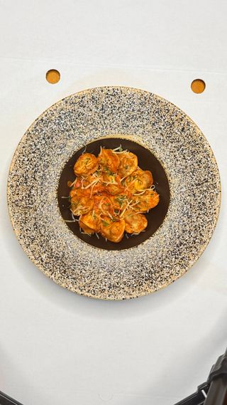 Пельмени в сырном соусе (200г)