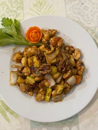 Pollo con Nueces