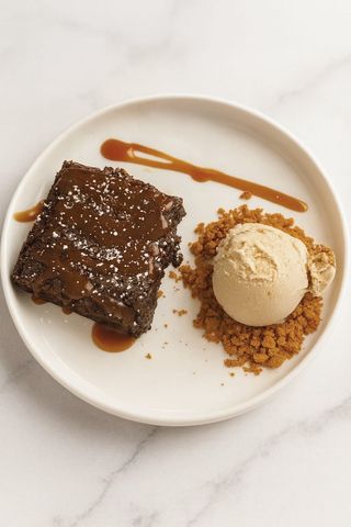 Brownie com 1 Bola de Gelado