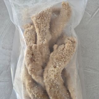 Tiras de pollo empanada cajun, 250 grs. Ligero toque picante.CONGELADA