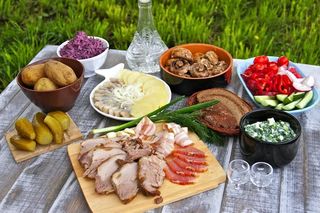 Ужин в деревне