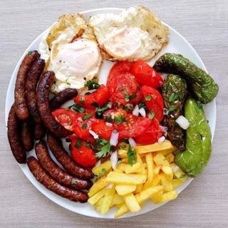 صحن كفتاجي مرقاز+كعبة بريك