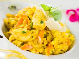 Ризото с пиле и къри (300г)