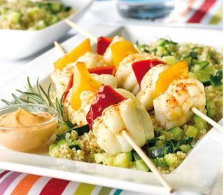 Brochettes de lotte crème d'épinards 