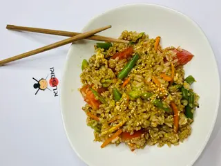 Рис по-тайськи з овочами (320г)