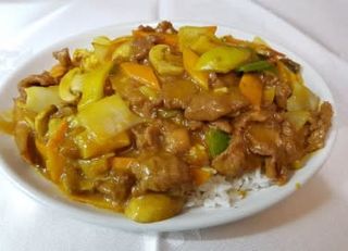 Arroz Frito Con Ternera Y Curry