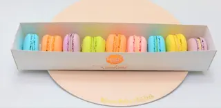 Macarons cutie mare 