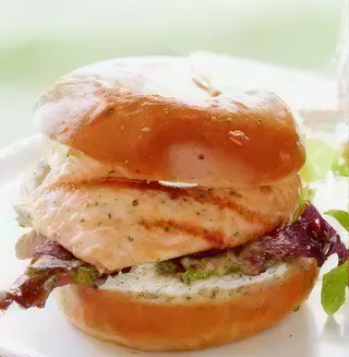 Luma pesto baguette