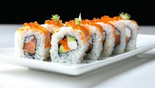 Uramaki Surimi e Carota
