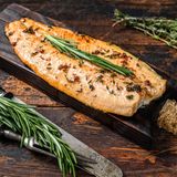 Пържена пъстърва с гарнитура  (450г)