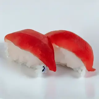 213. Niguiri Atún Con Queso (2 Uds.)