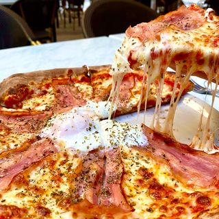 Pizza Bismark