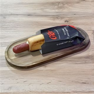 Хот-дог з егерською сосискою