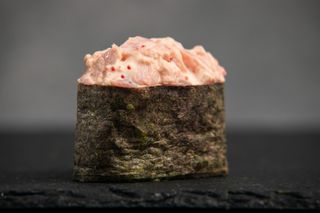 Гункан Тунець