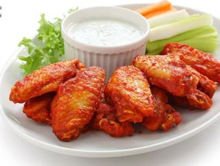 Alitas De Pollo Fritas (6 Uds.)