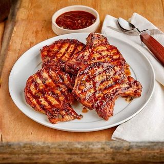 Пържола от свински врат (200г)