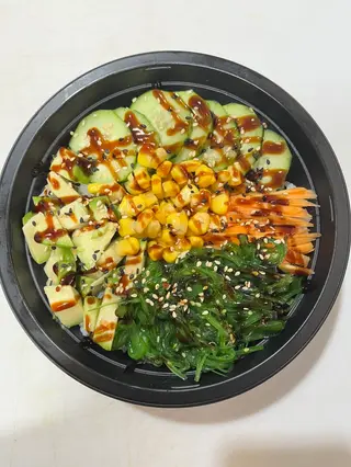 77 Poke vegetariano