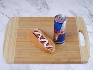Hot Dog + RedBull