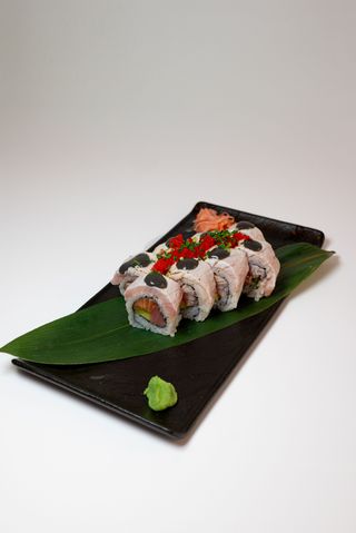 Premium uramaki Chef roll