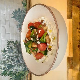 Tzatziki salata sa piletinom