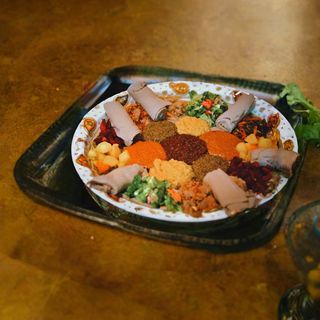 Mixed Dish Vegetables (Bey Aynetu)