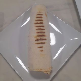 Menú Shawarma De Pollo Sólo Carne Y Salsas Sirias