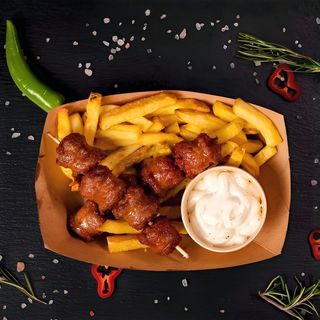 Суджук с пресни картофки (1бр)