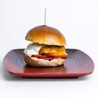 Cheeseburger & pomfrit